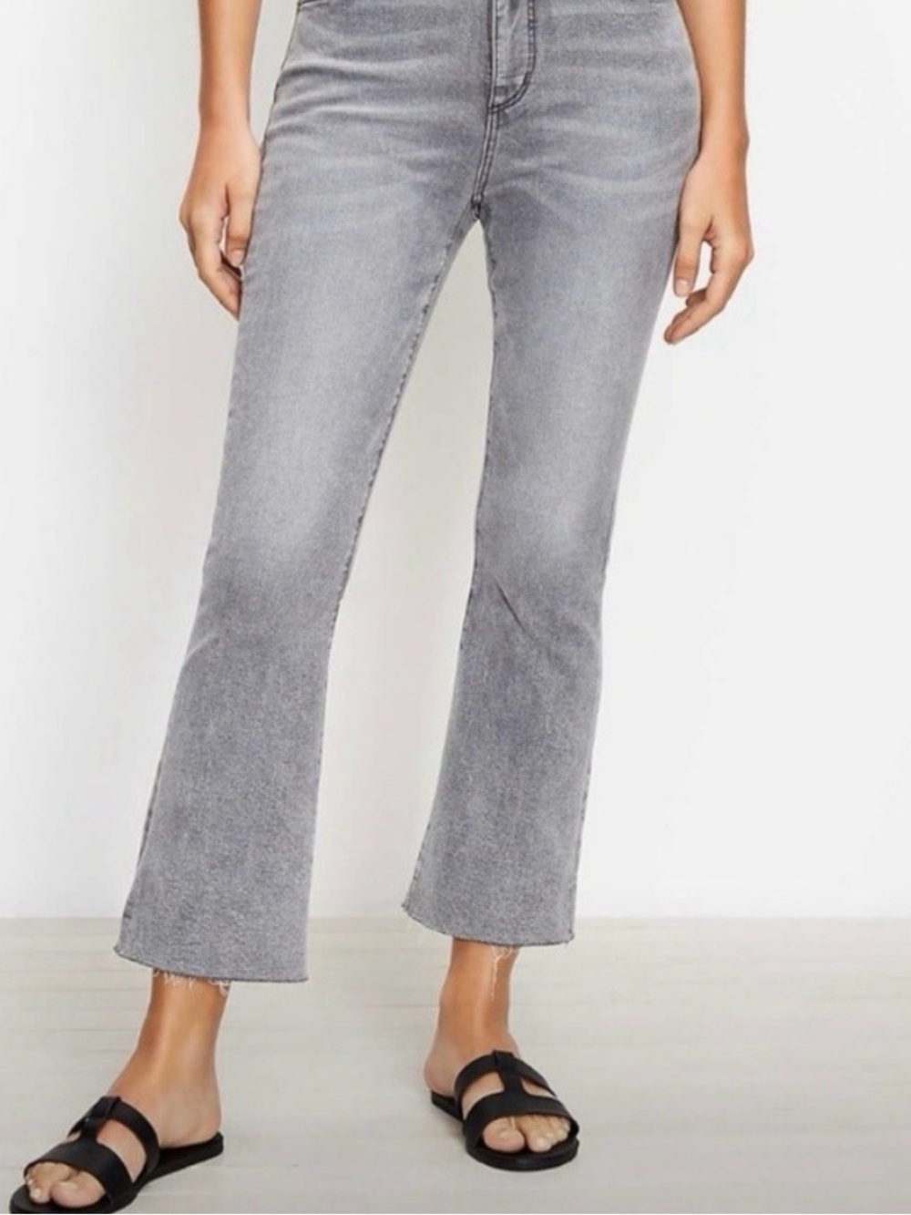 LOFT Kick Crop Flare Jean 10 Light Gray EUC